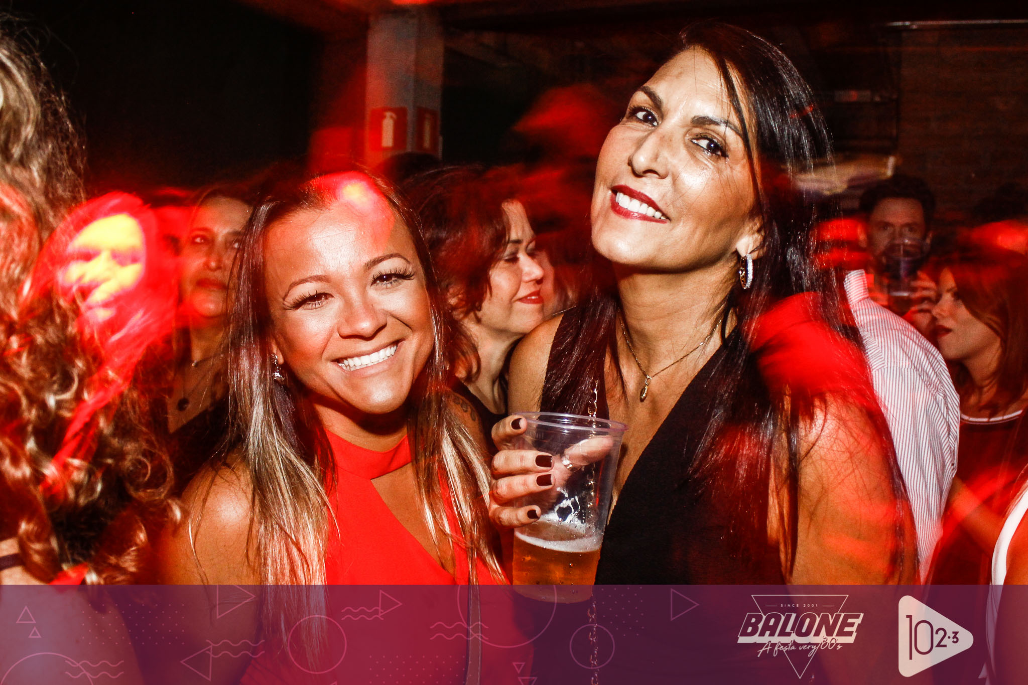 Explode coraÃ§Ã£o na maior felicidade Ã© lindo ver o enterro dos ossos da Festa 