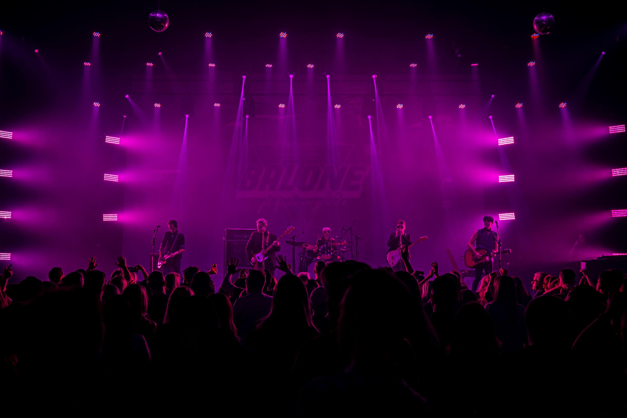 BalonÃª *A Festa VERY 80s and 90s! 23/08/2024