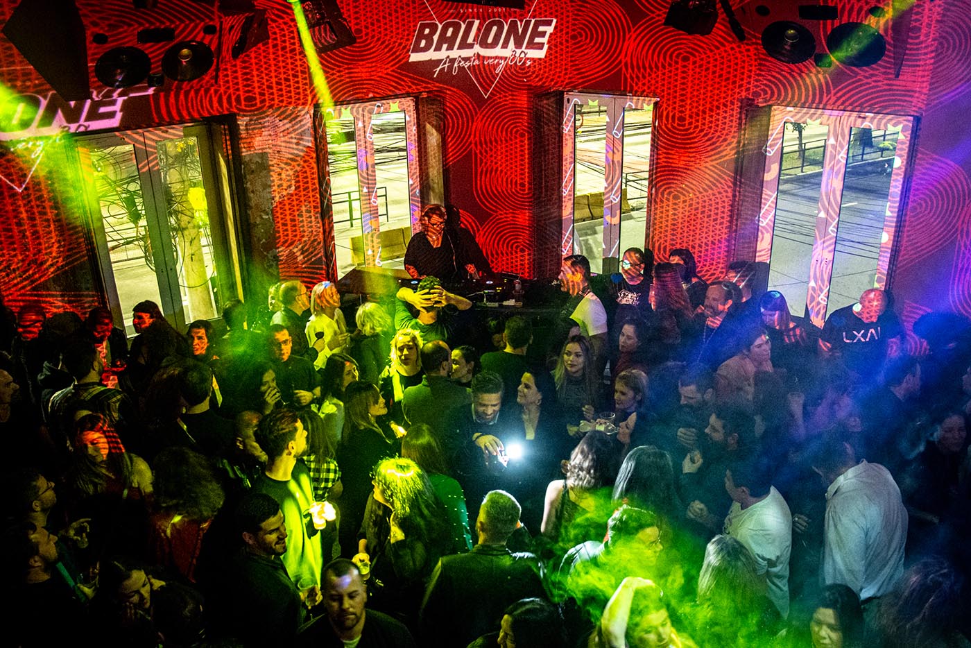 Festa anos 80 e 90 - Balonê *A Festa VERY 80s!