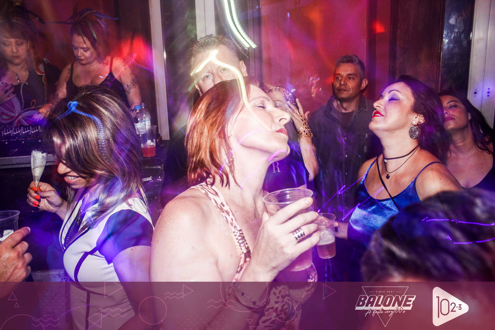 Explode coraÃ§Ã£o na maior felicidade Ã© lindo ver o enterro dos ossos da Festa 