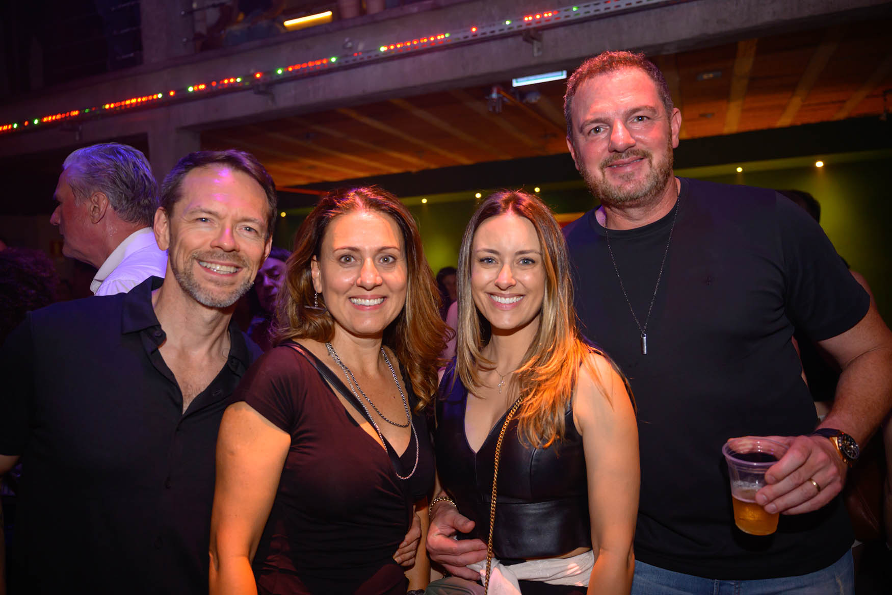 Balonê * A Festa VERY 80s! Festa Anos 80 e 90 06/12/2025