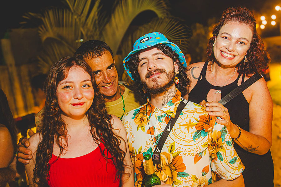 BalonÃª de carnaval em GAROPABA! 01/03/2025