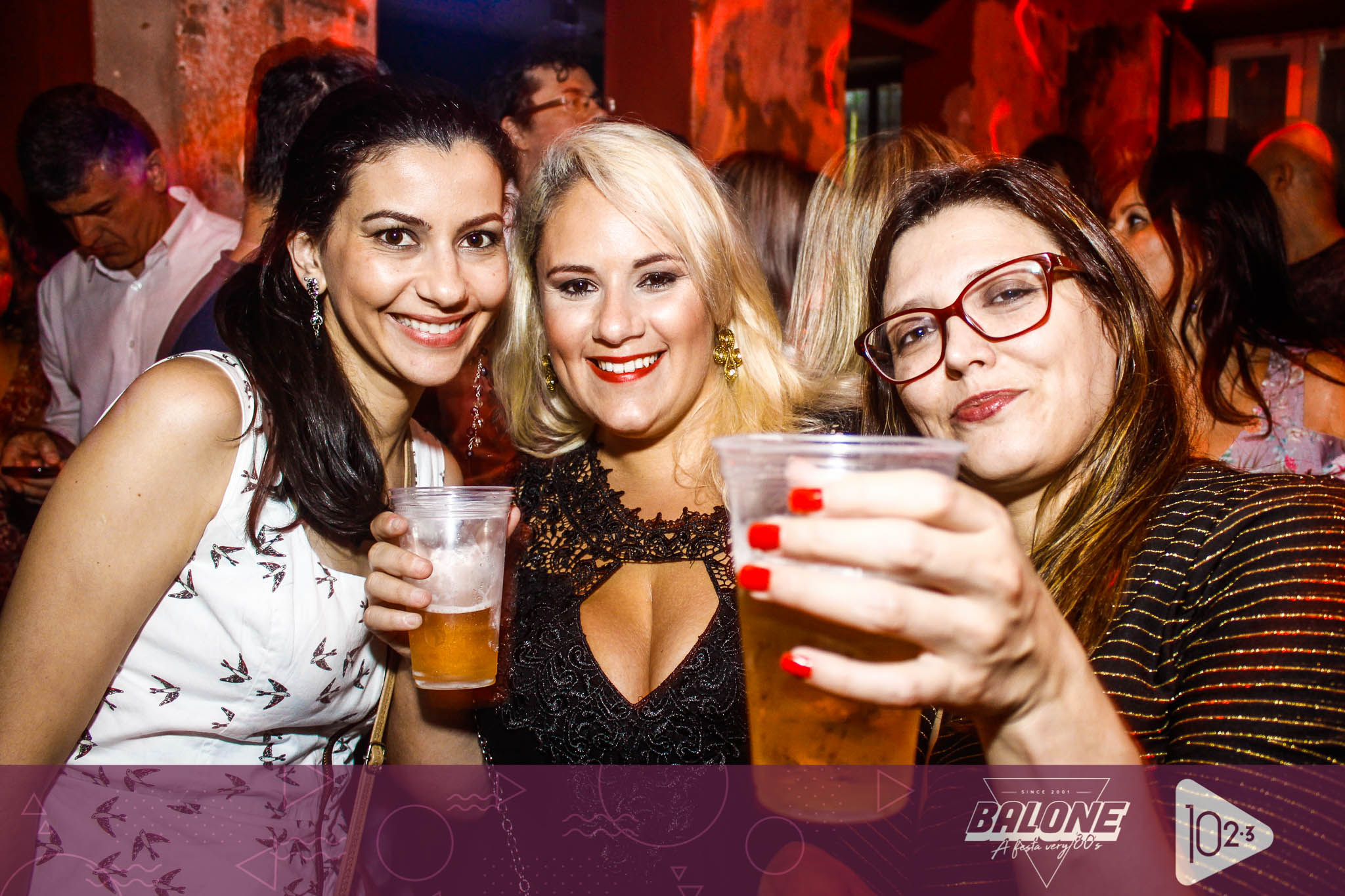 Janeiro ja com a ediÃ§Ã£o bronzeada da Festa VERY80s!
