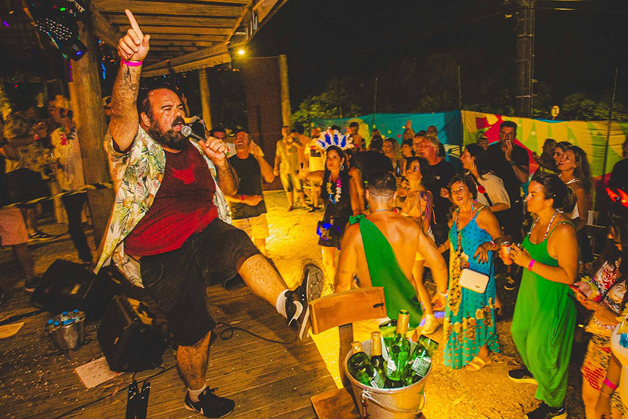 BalonÃª de carnaval em GAROPABA! 01/03/2025