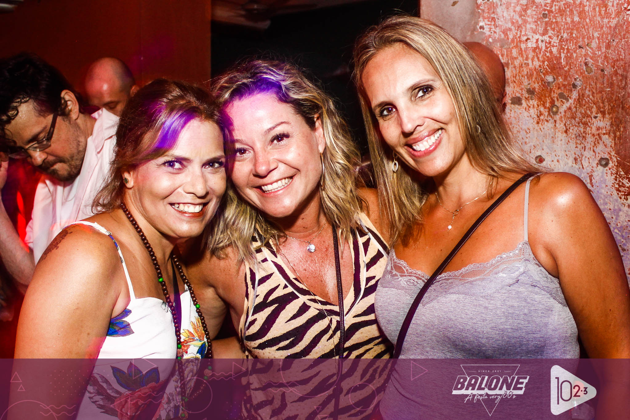 Janeiro ja com a ediÃ§Ã£o bronzeada da Festa VERY80s!