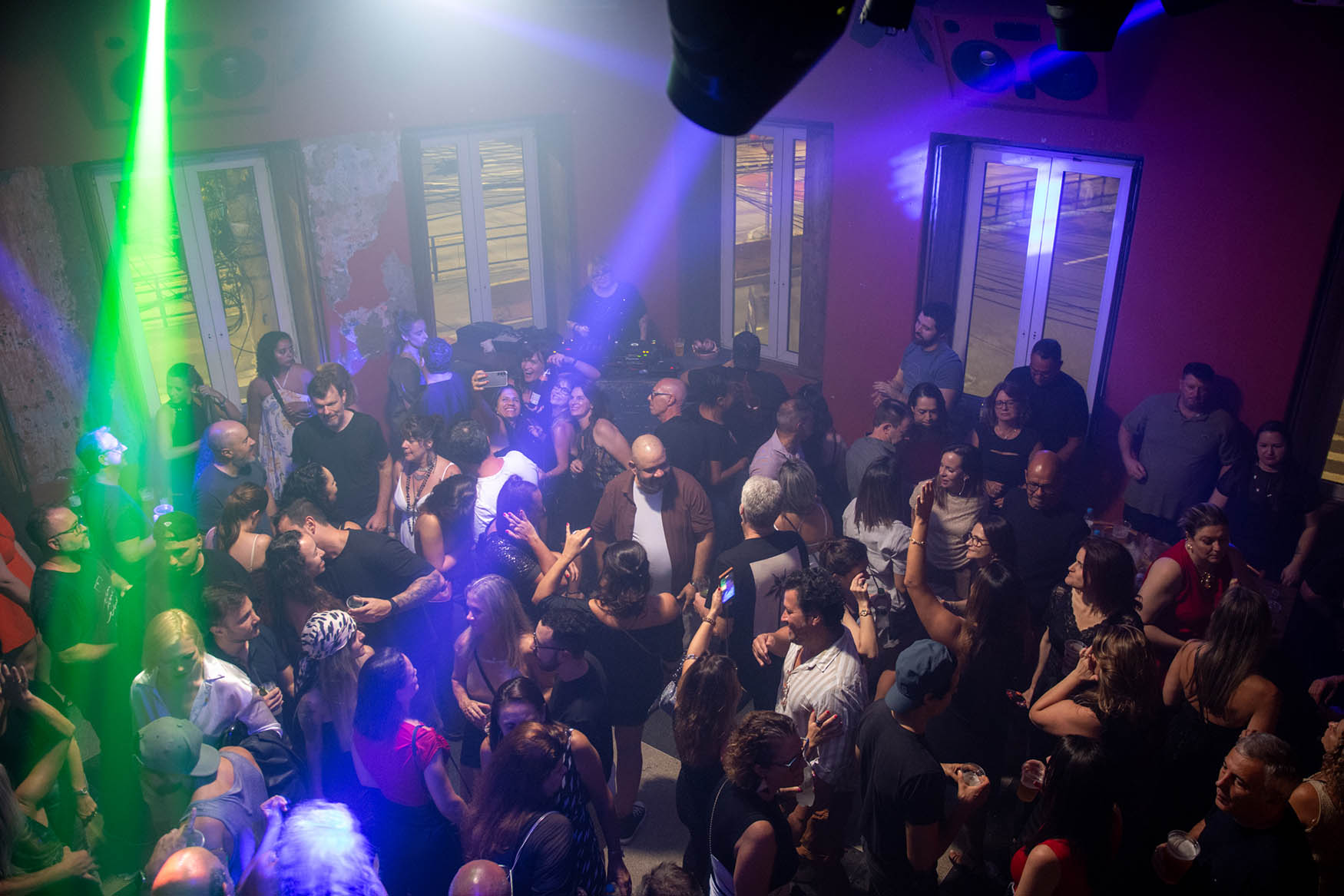 Balonê a festa very 80s and 90s! Festa anos 80 e 90 - 07/02/2026