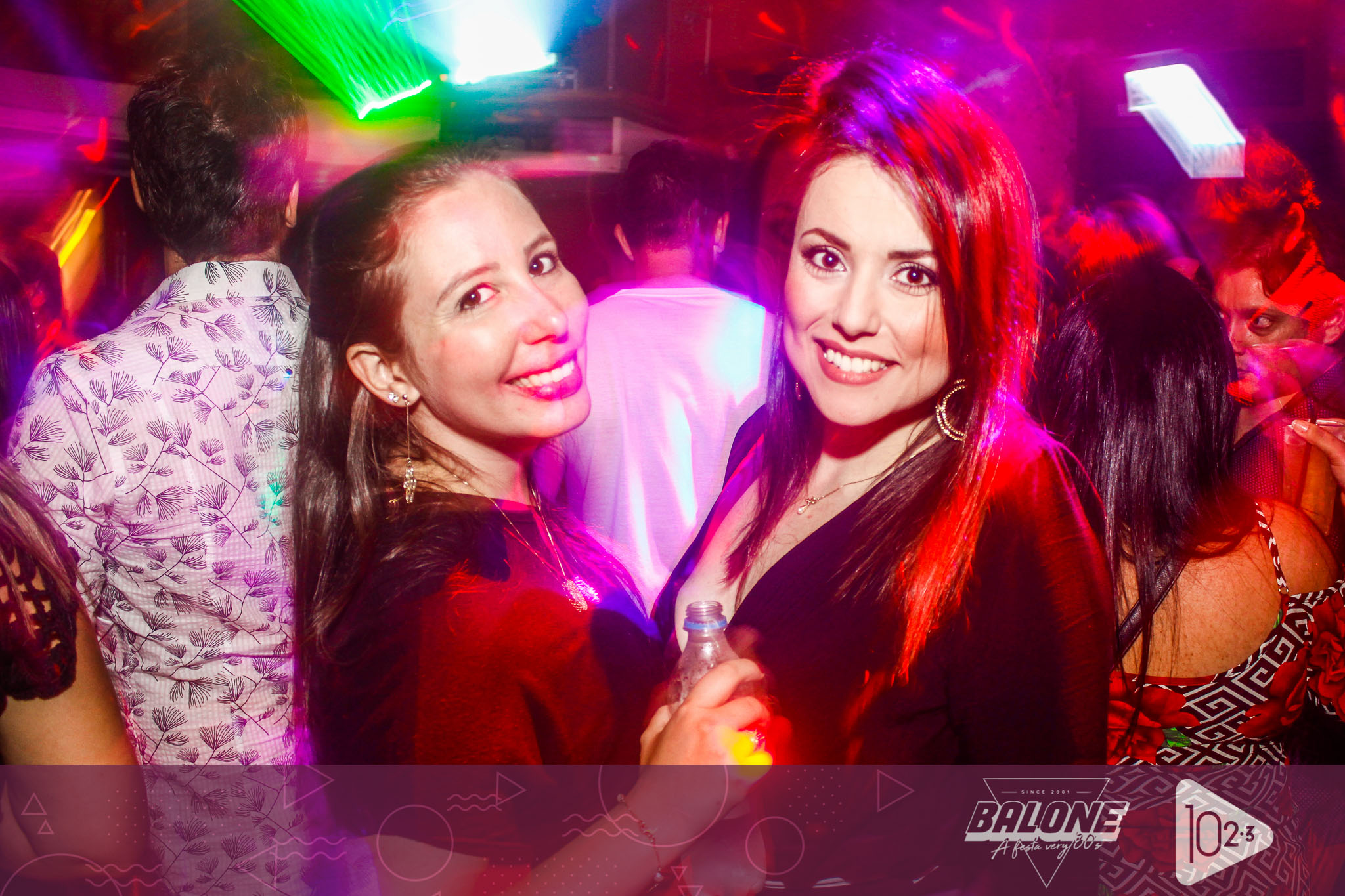 Janeiro ja com a ediÃ§Ã£o bronzeada da Festa VERY80s!