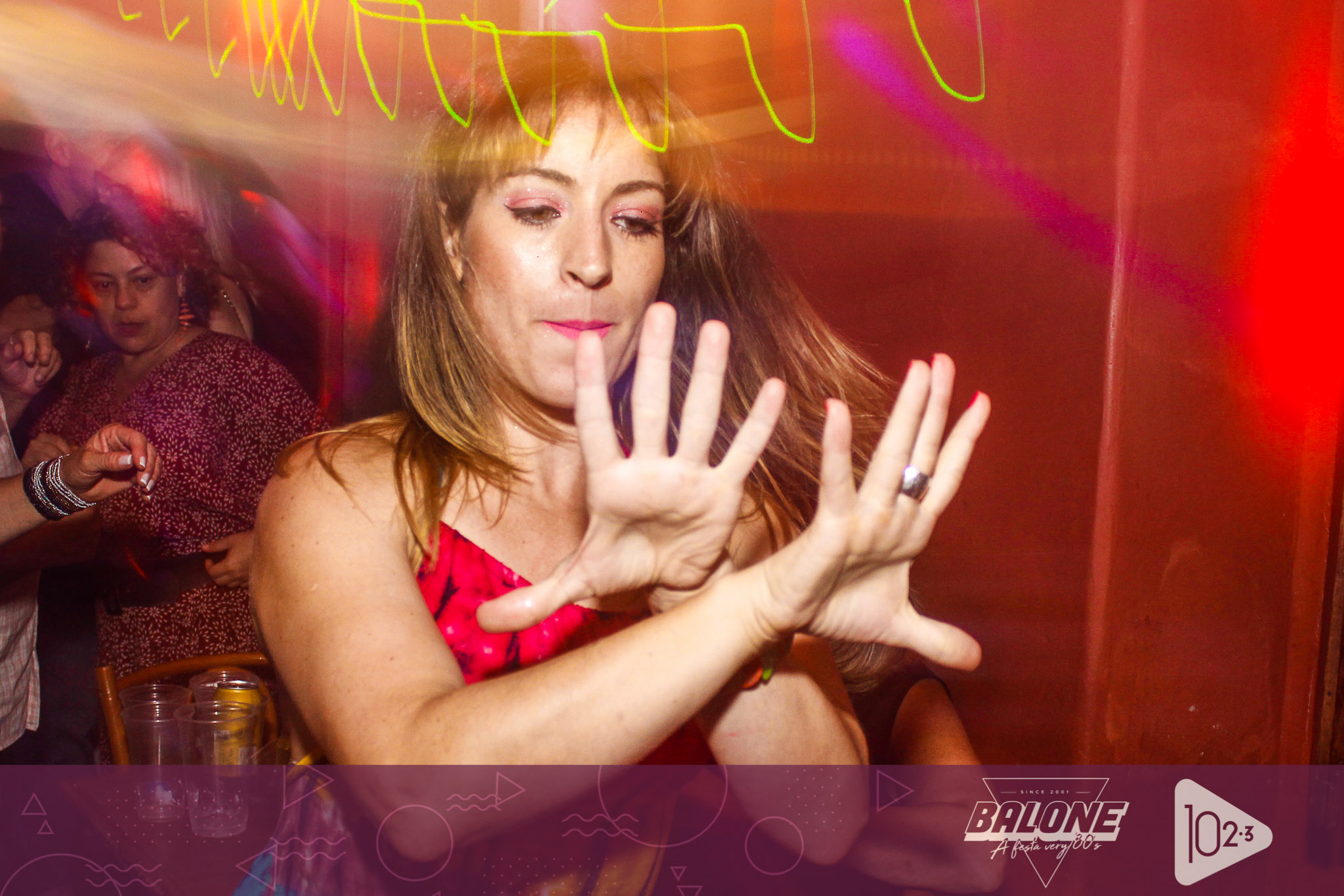 Janeiro ja com a ediÃ§Ã£o bronzeada da Festa VERY80s!