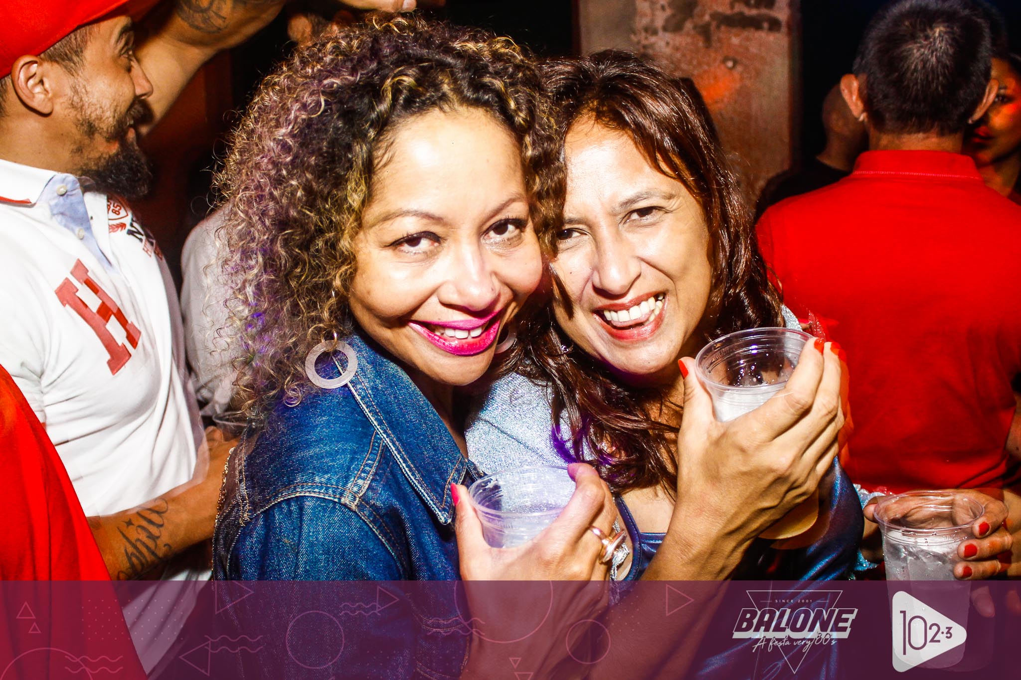 Janeiro ja com a ediÃ§Ã£o bronzeada da Festa VERY80s!