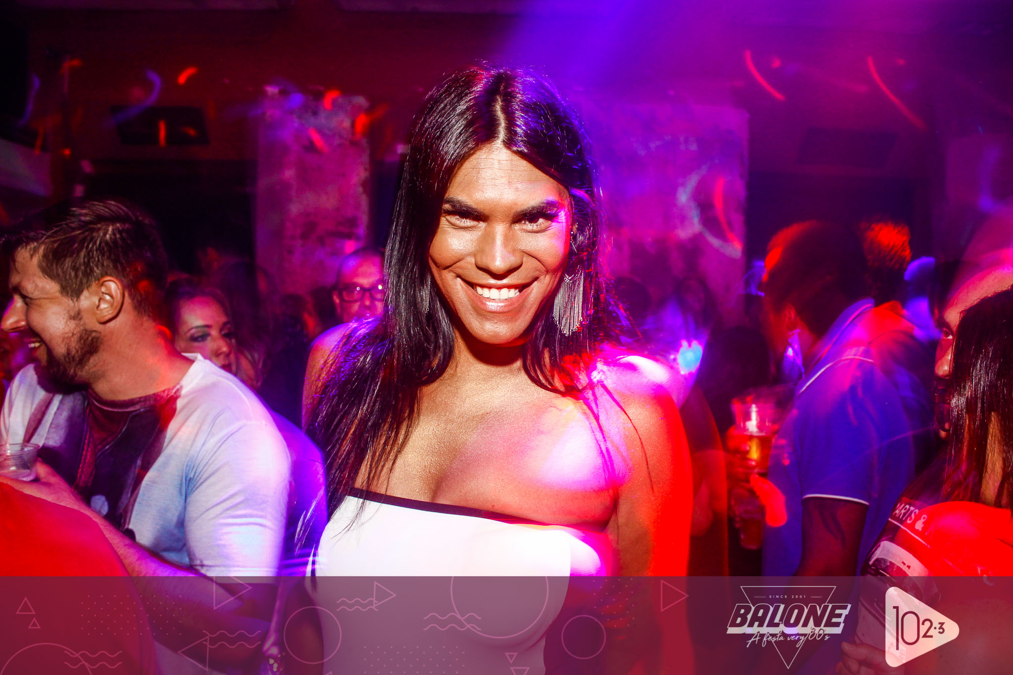 Janeiro ja com a ediÃ§Ã£o bronzeada da Festa VERY80s!