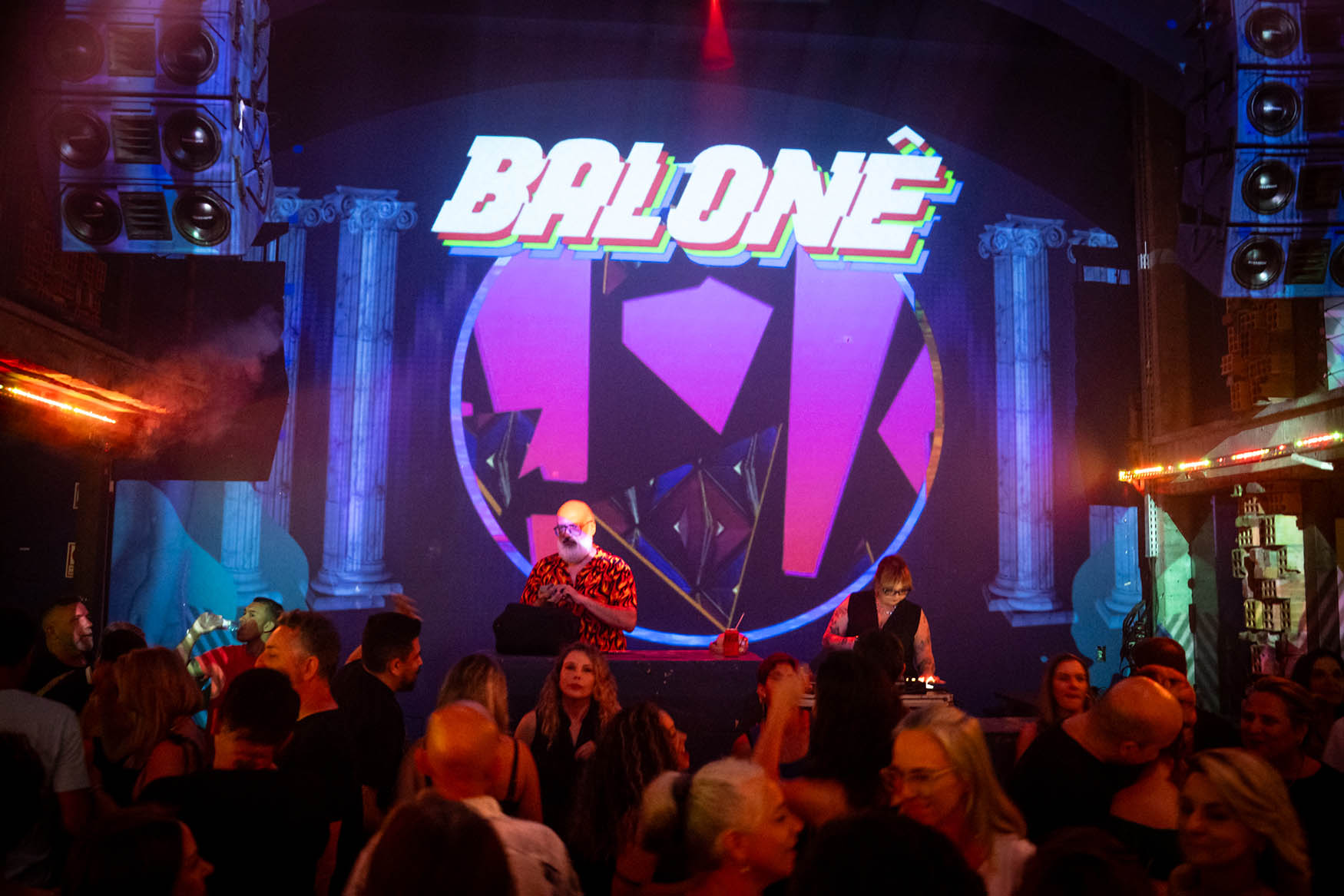 Balonê * A Festa VERY 80s! Festa Anos 80 e 90 06/12/2025