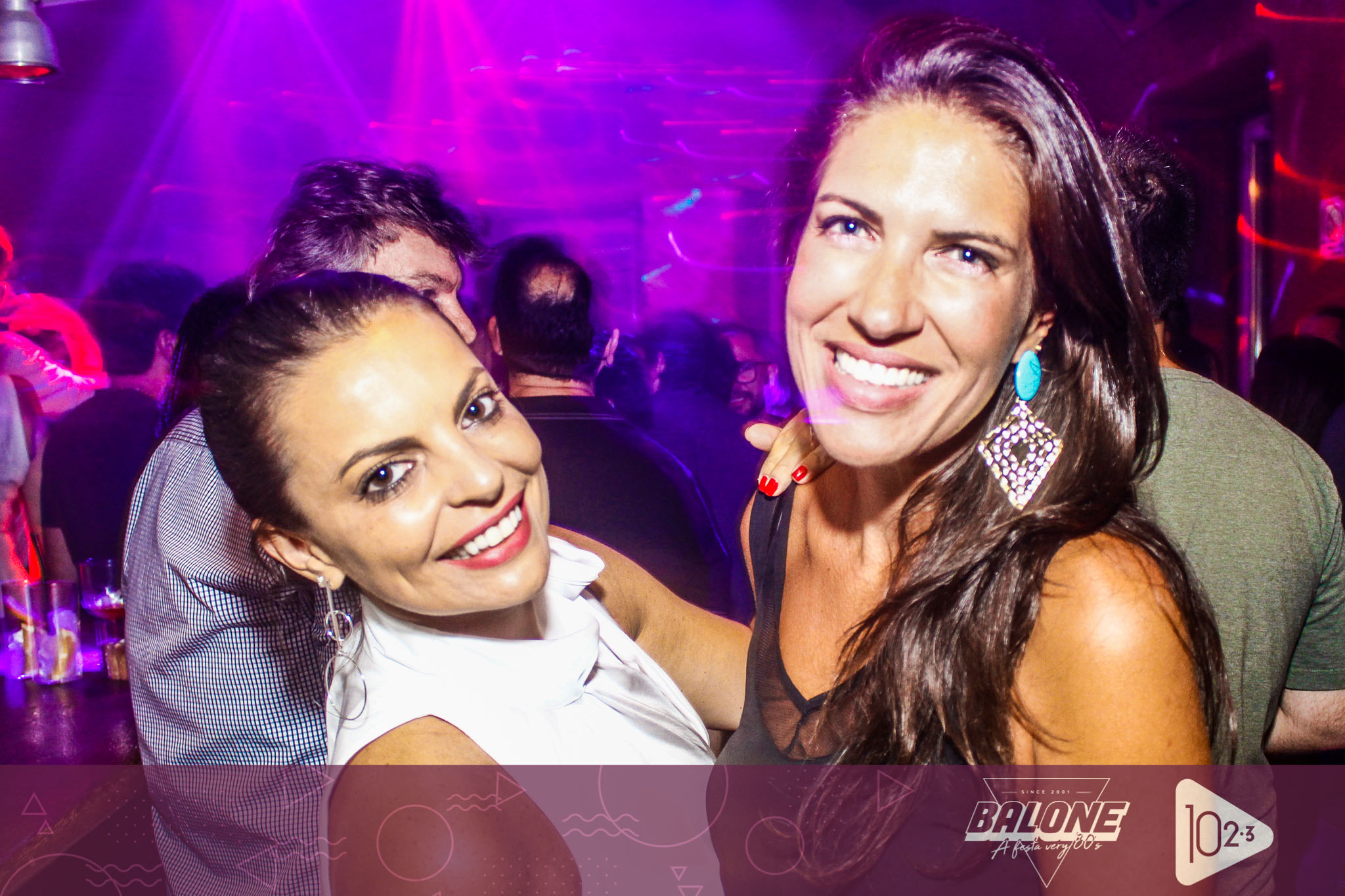 Janeiro ja com a ediÃ§Ã£o bronzeada da Festa VERY80s!
