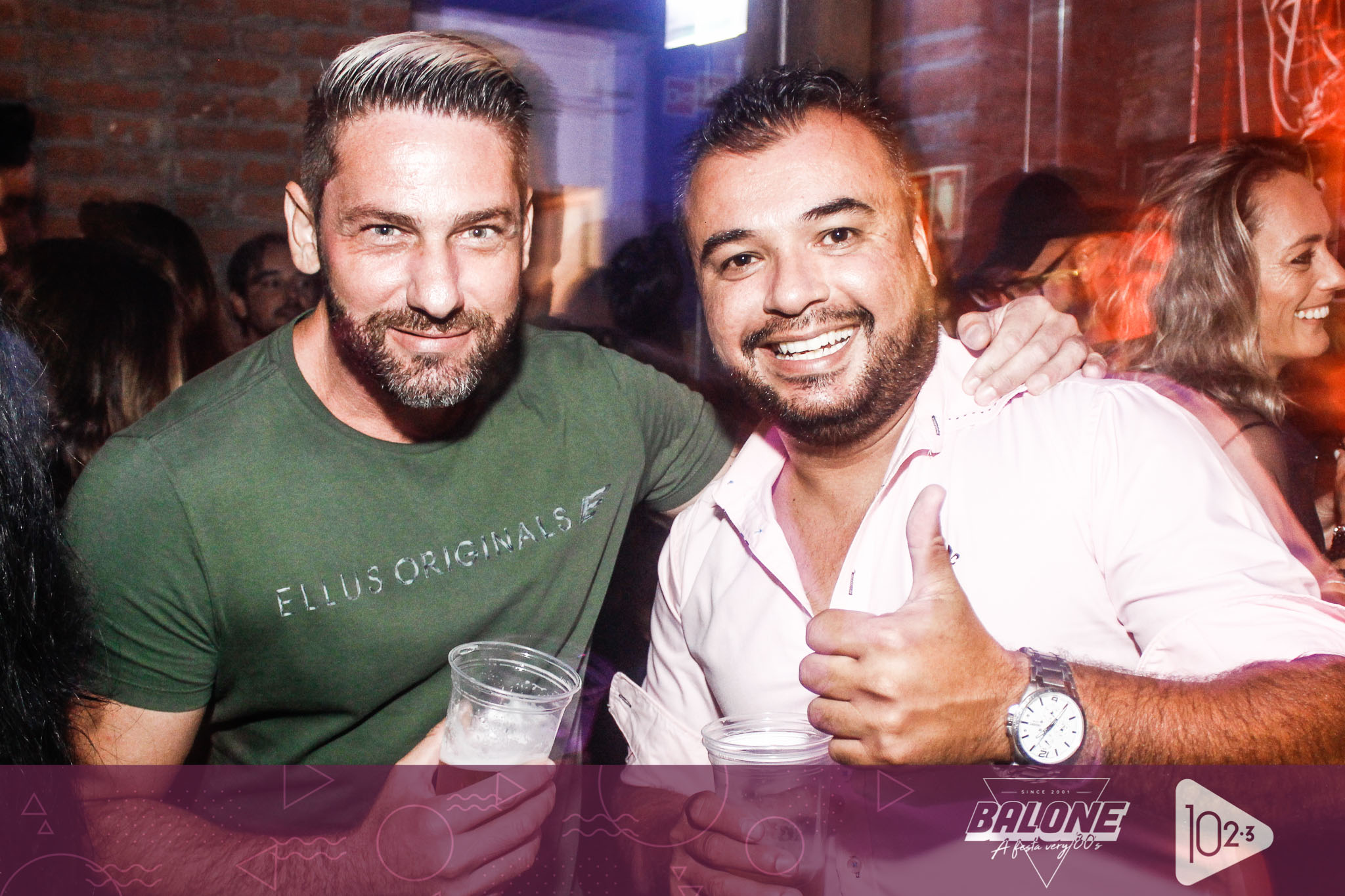 Explode coraÃ§Ã£o na maior felicidade Ã© lindo ver o enterro dos ossos da Festa 