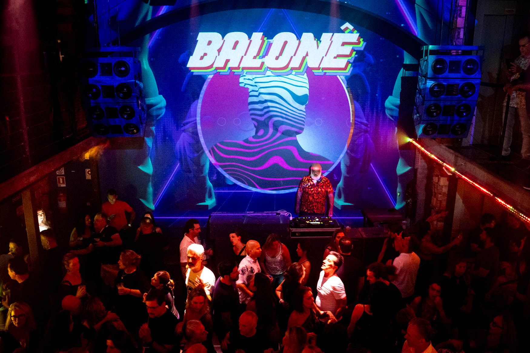 Balonê * A Festa VERY 80s! Festa Anos 80 e 90 06/12/2025