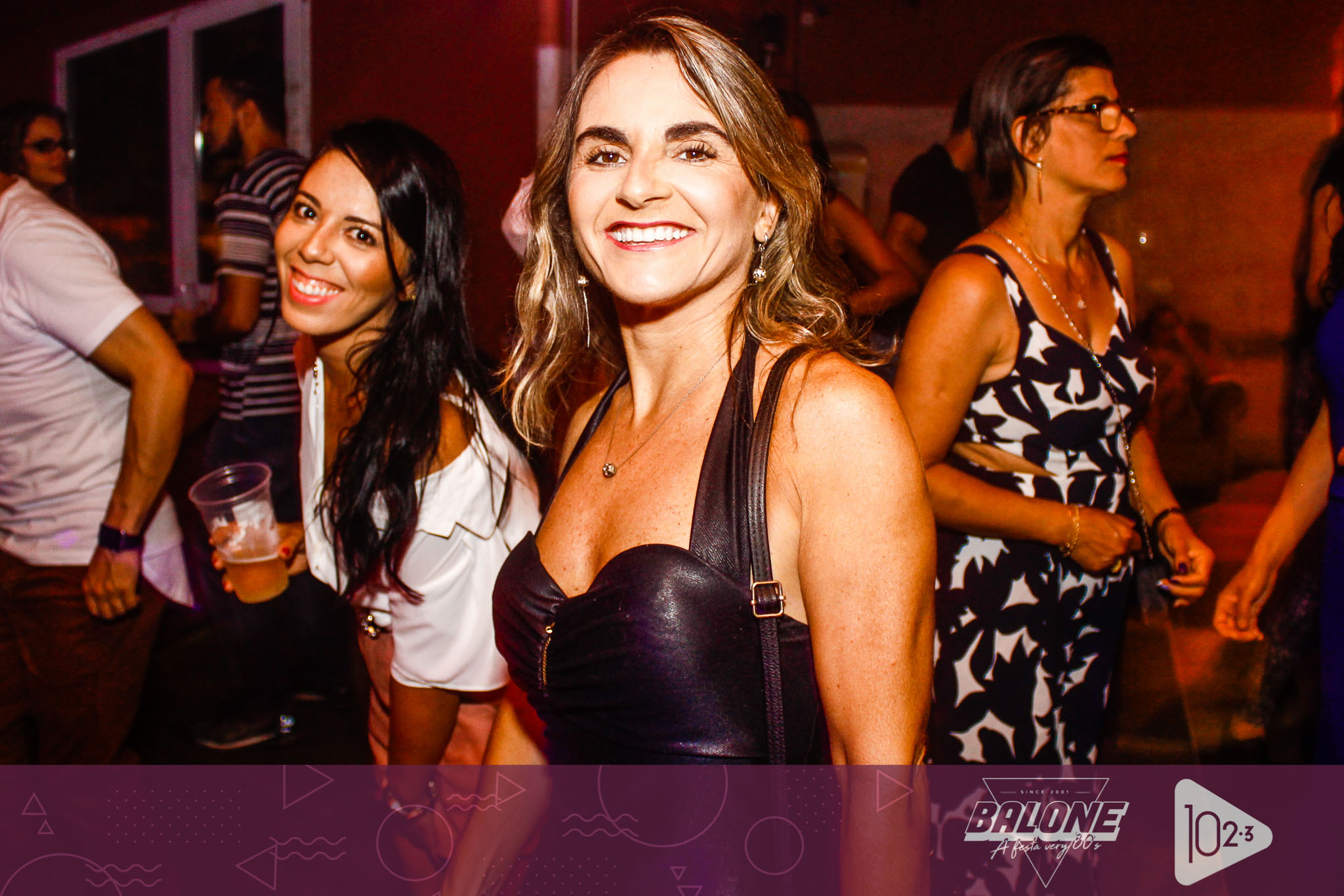 Janeiro ja com a ediÃ§Ã£o bronzeada da Festa VERY80s!