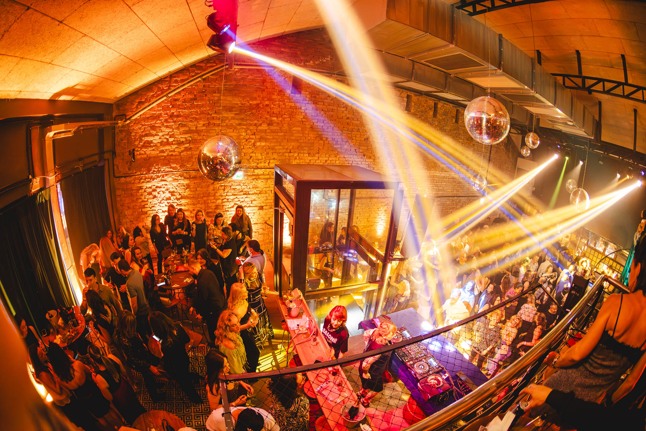 Festa anos 80 e 90 - Balon *A Festa VERY 80s!