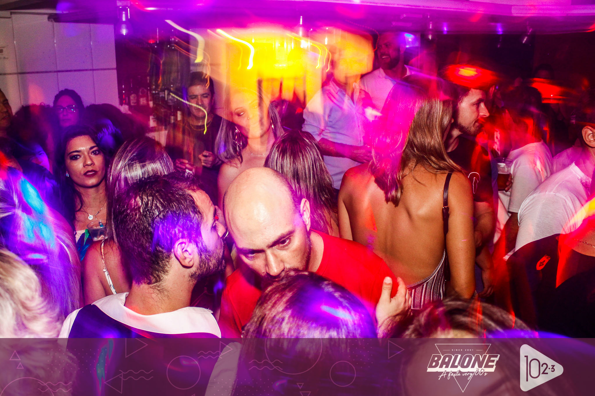 Janeiro ja com a ediÃ§Ã£o bronzeada da Festa VERY80s!