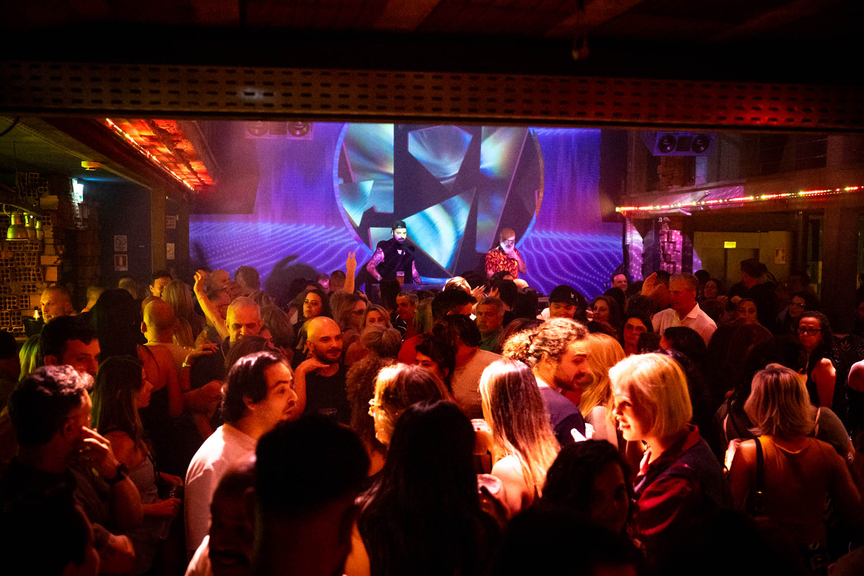 Balonê * A Festa VERY 80s! Festa Anos 80 e 90 06/12/2025