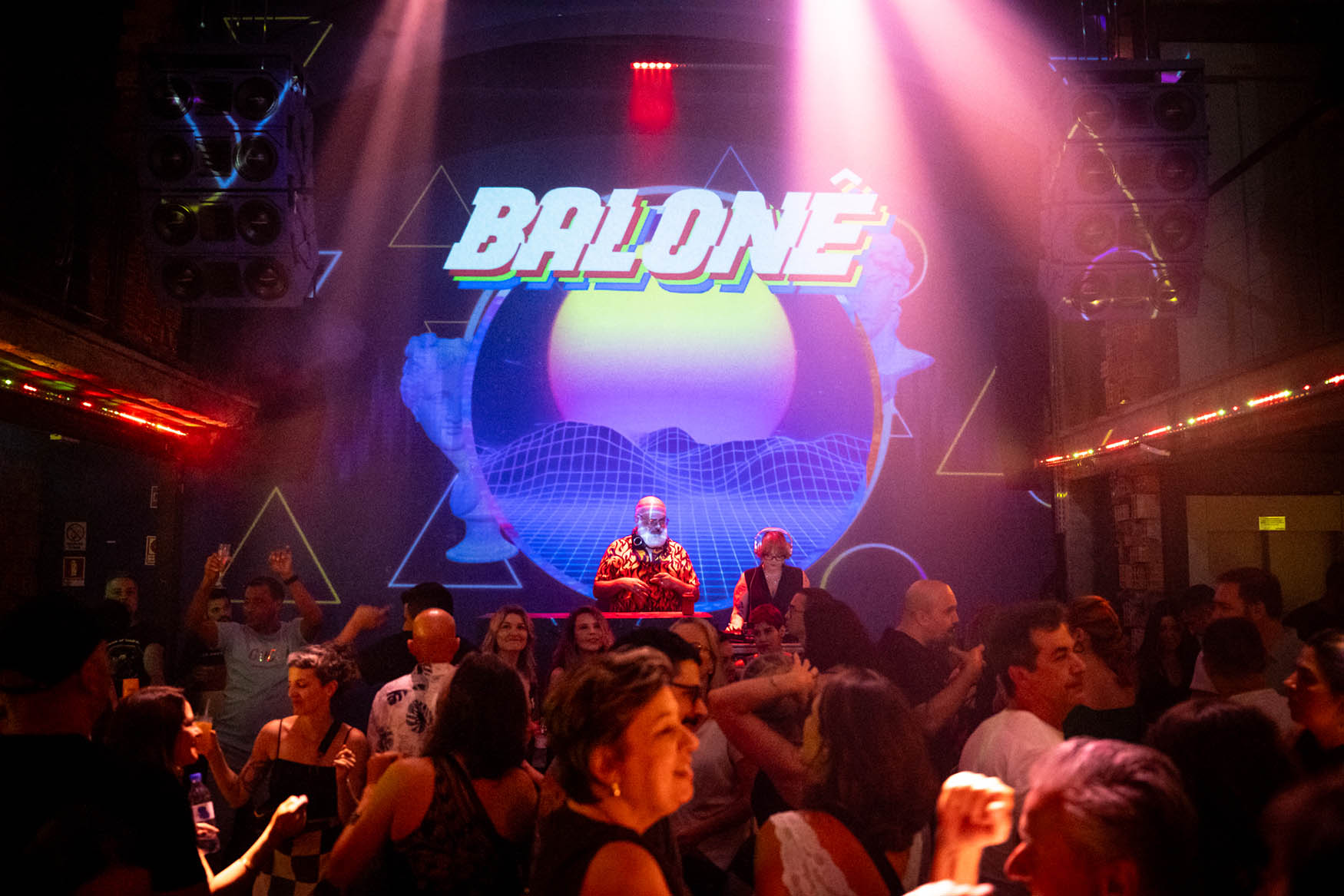 Balonê * A Festa VERY 80s! Festa Anos 80 e 90 06/12/2025