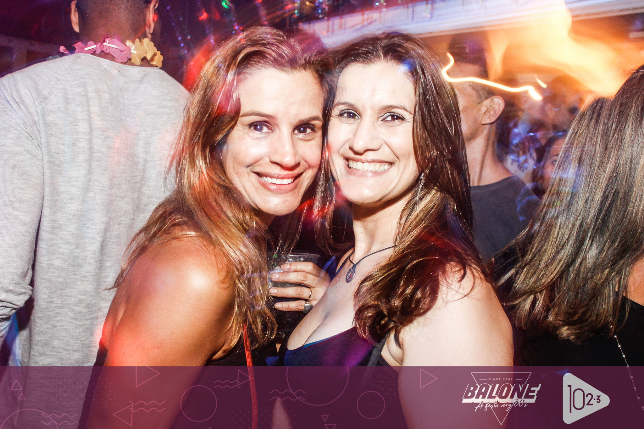 Explode coraÃ§Ã£o na maior felicidade Ã© lindo ver o enterro dos ossos da Festa 