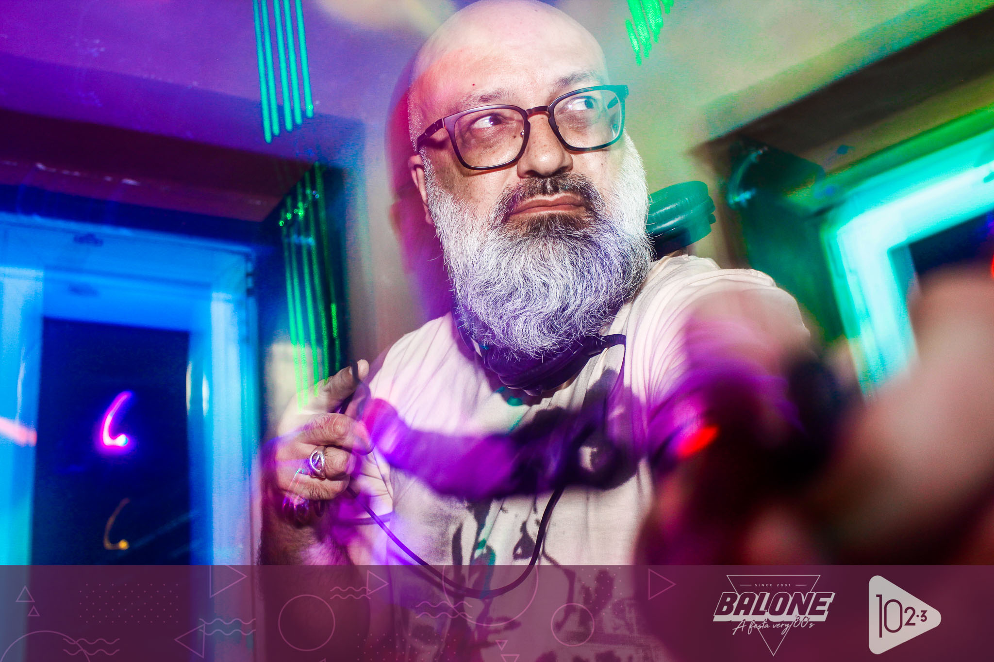 Janeiro ja com a ediÃ§Ã£o bronzeada da Festa VERY80s!