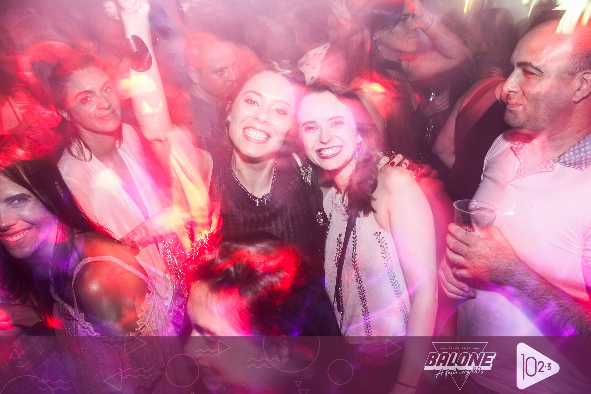 Explode coraÃ§Ã£o na maior felicidade Ã© lindo ver o enterro dos ossos da Festa 