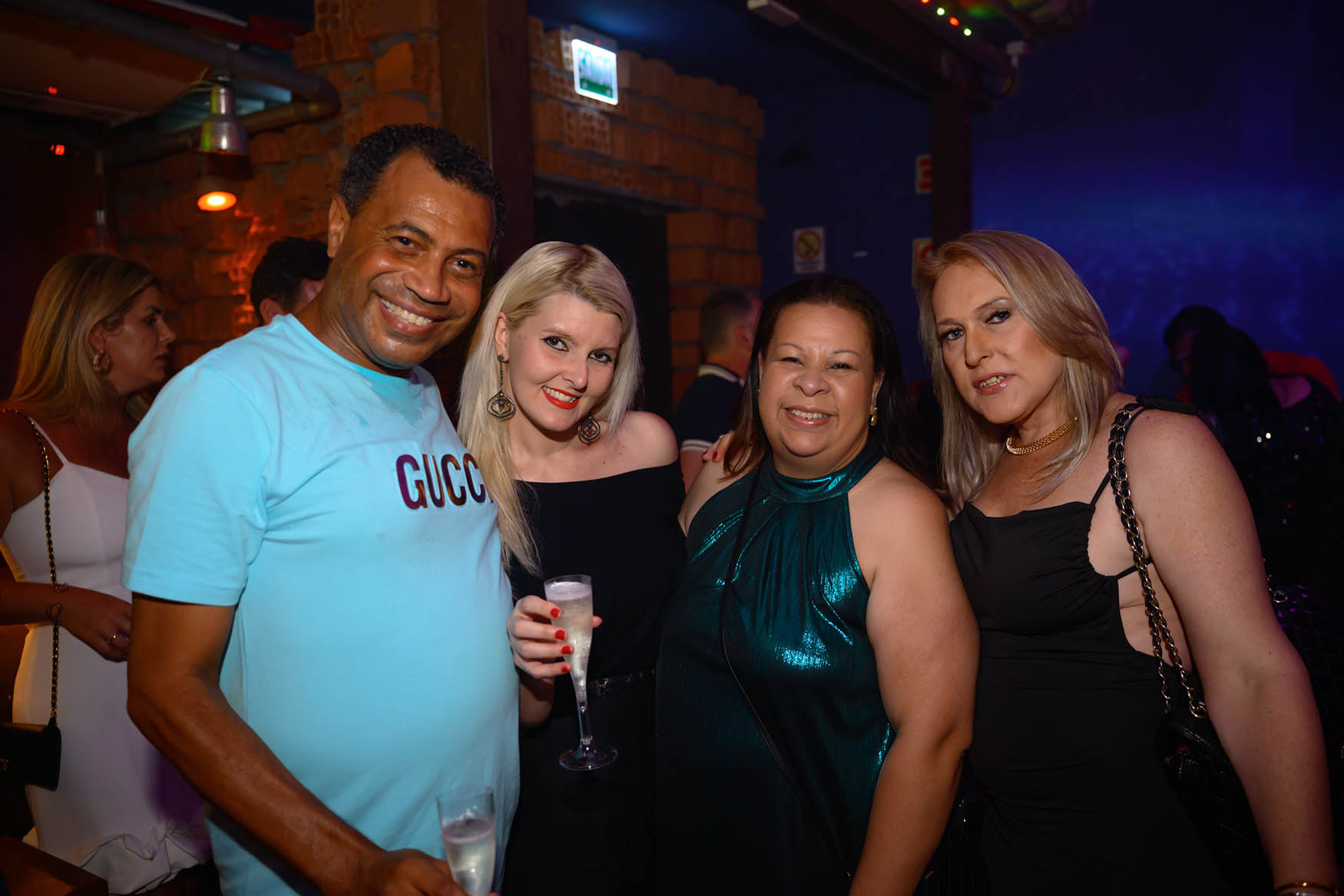 Balonê * A Festa VERY 80s! Festa Anos 80 e 90 06/12/2025