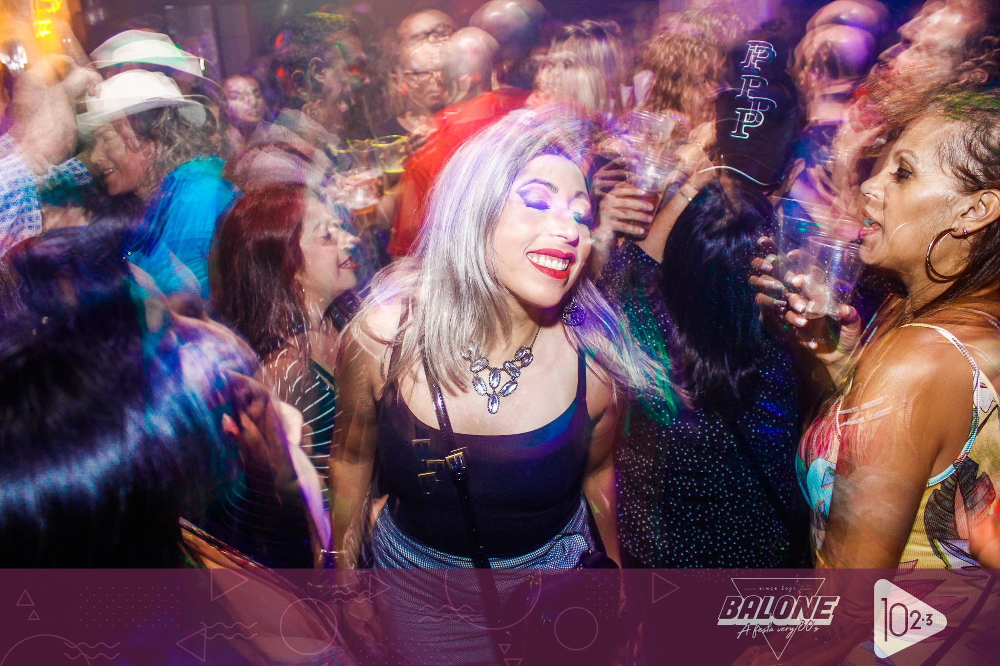 Janeiro ja com a ediÃ§Ã£o bronzeada da Festa VERY80s!
