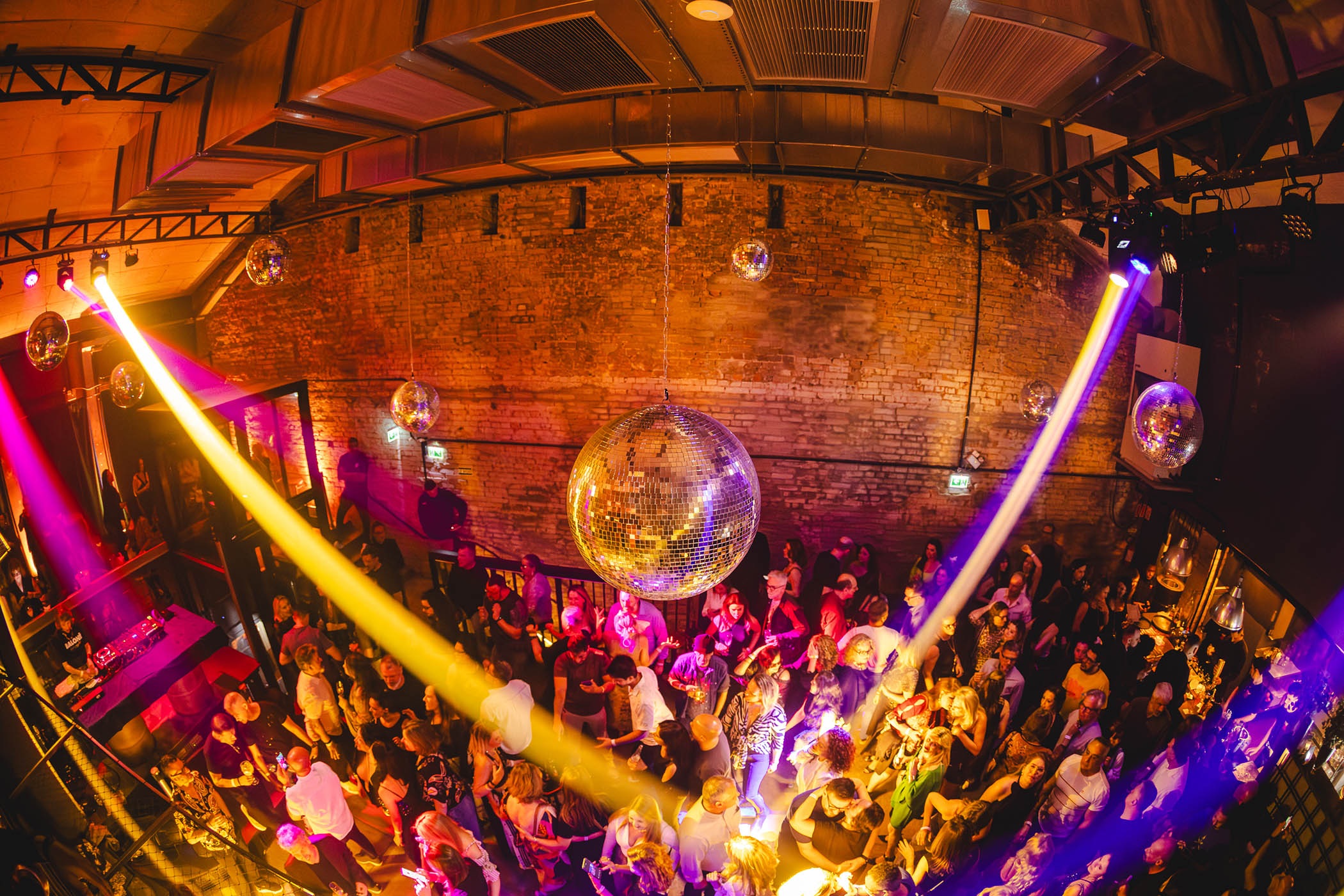 Festa anos 80 e 90 - Balonê *A Festa VERY 80s!