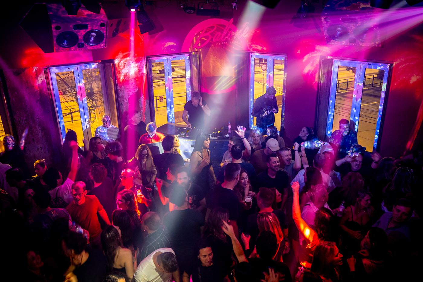 Balonê *A FESTA VERY 80s & 90s! Festa Anos 80 e 90 02/082025