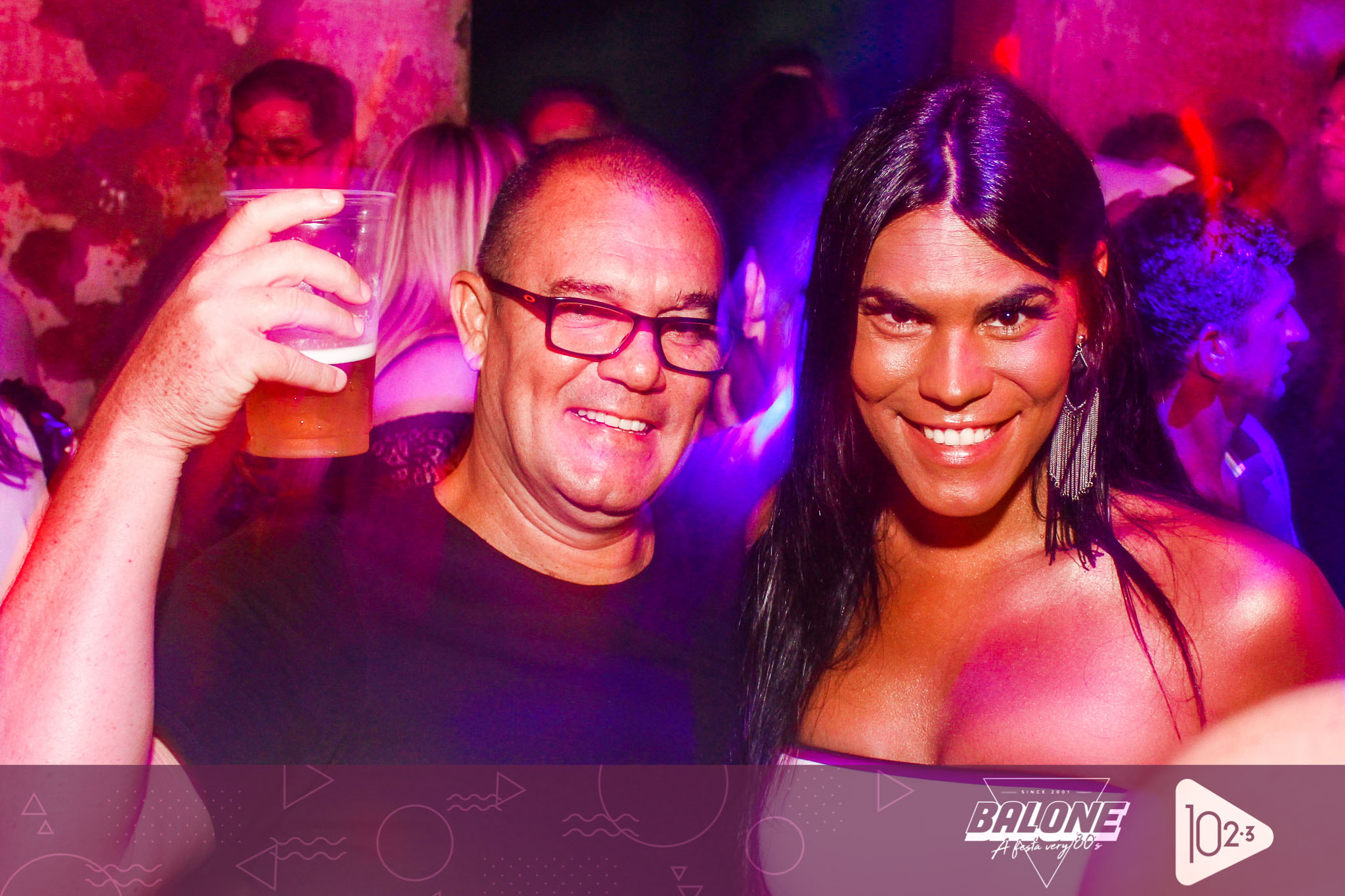 Janeiro ja com a ediÃ§Ã£o bronzeada da Festa VERY80s!