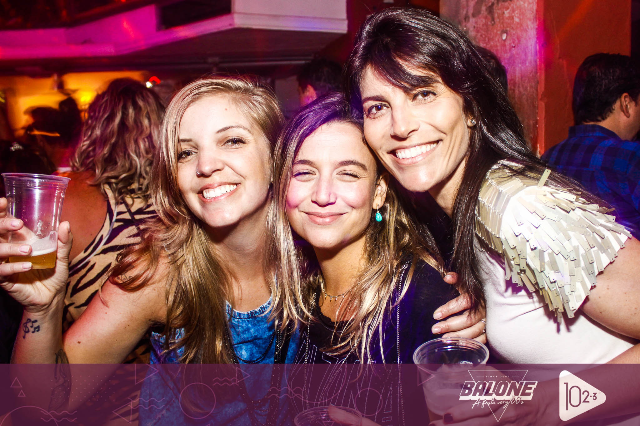 Janeiro ja com a ediÃ§Ã£o bronzeada da Festa VERY80s!