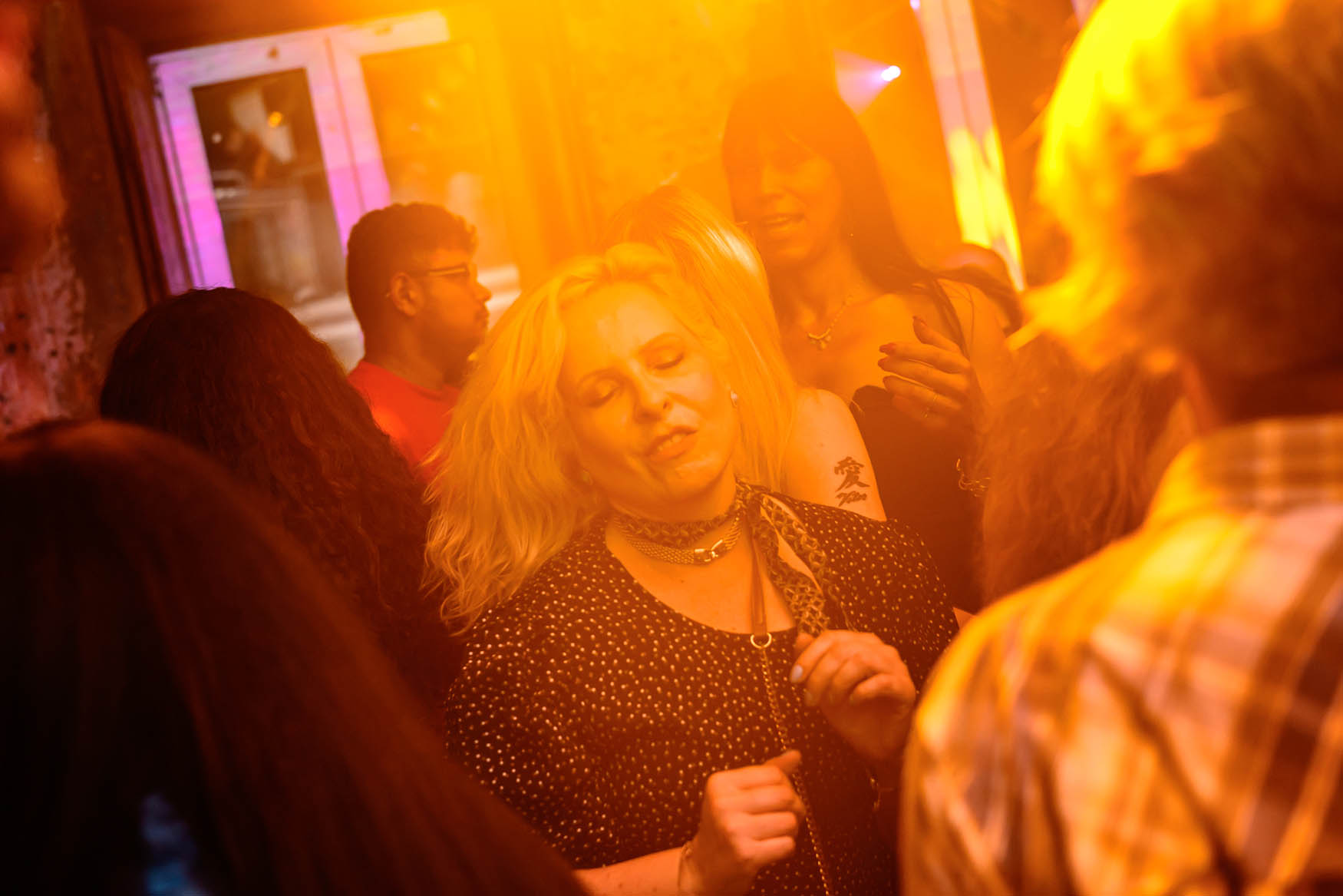 Balonê * A Festa VERY 80s! Festa Anos 80 e 90 06/12/2025