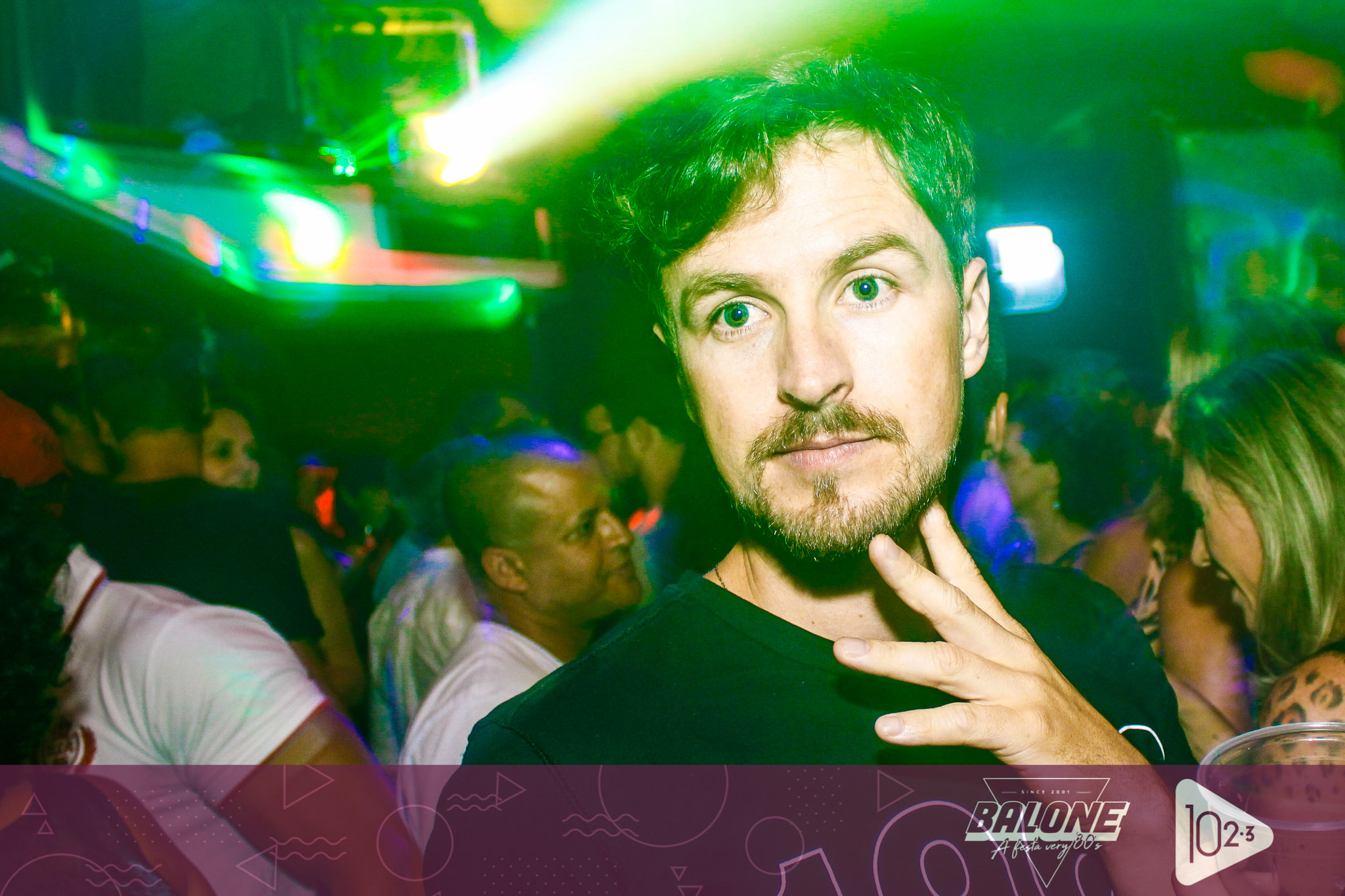 Janeiro ja com a ediÃ§Ã£o bronzeada da Festa VERY80s!