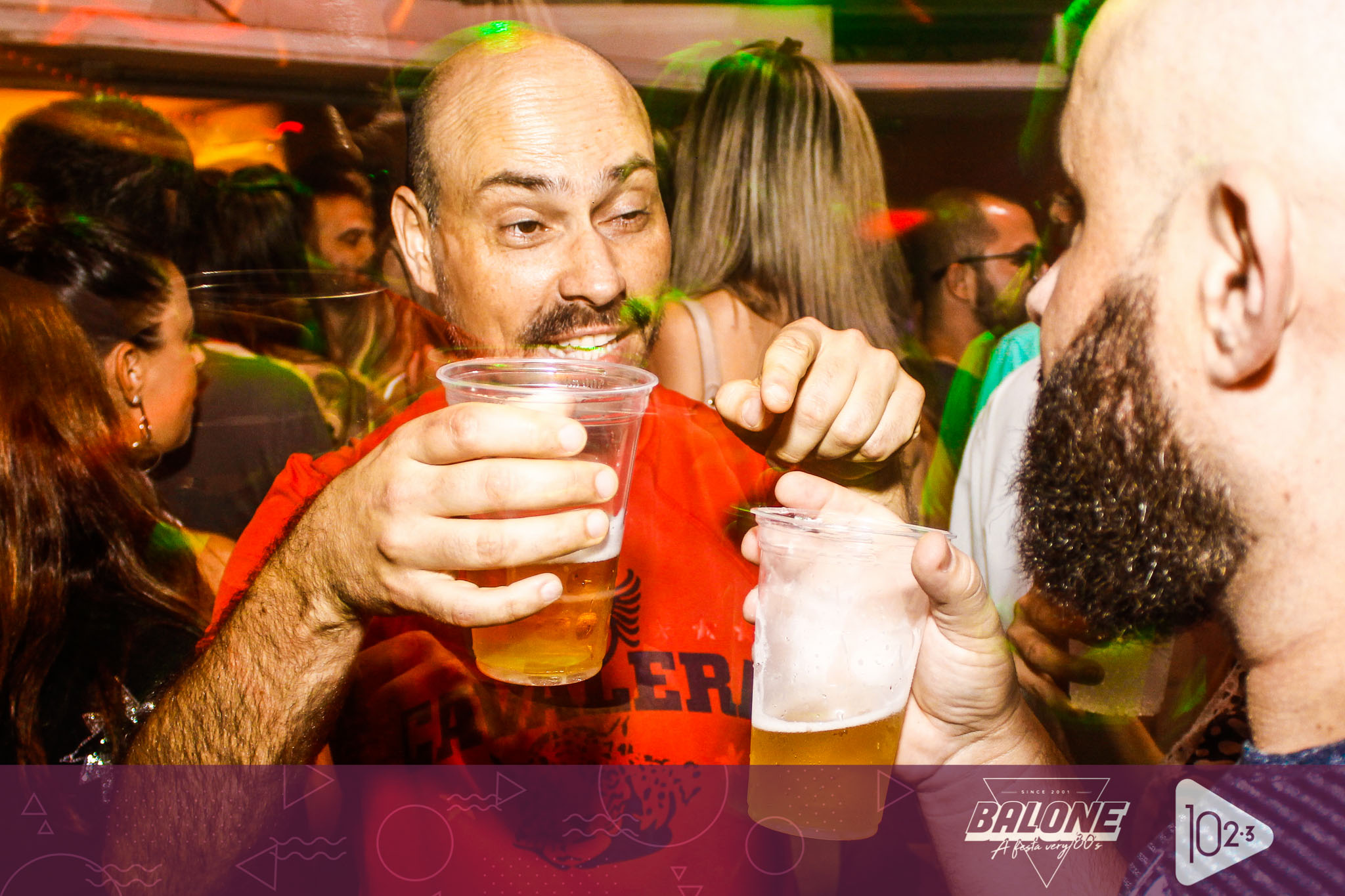 Janeiro ja com a ediÃ§Ã£o bronzeada da Festa VERY80s!